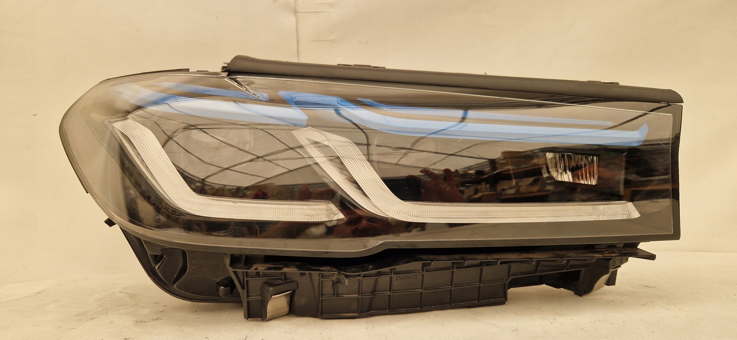 přední světlomet BMW OE laserowa pravá, elektrická regulace, evropská, Skladom v EÚ — foto 1