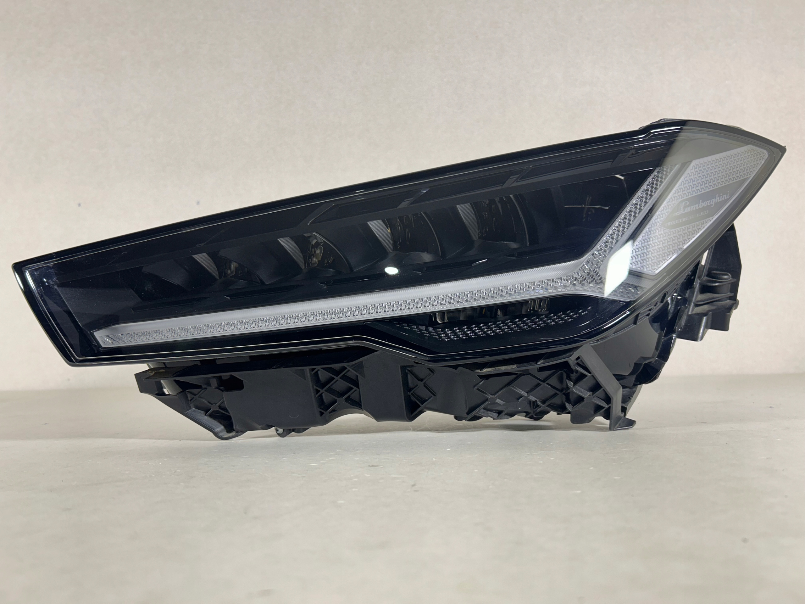 Lamborghini Urus světlomet levá přední FULL LED světlomet OE komplet, Skladom v EÚ — foto 1