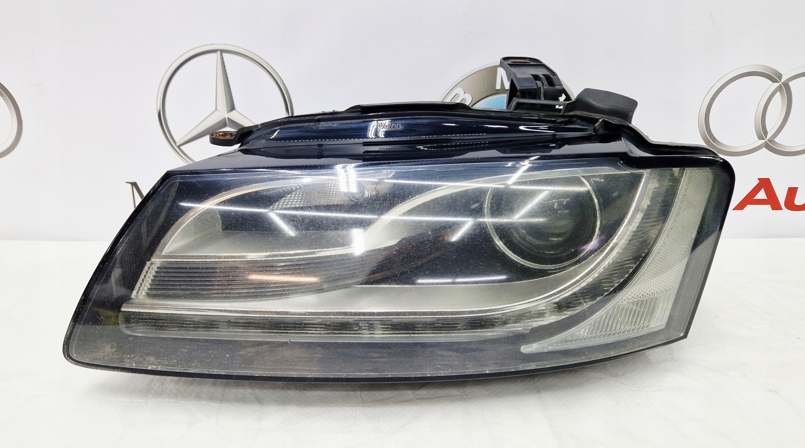 Audi A5 originál světlomet levá Bi-xenon LED kompletní OE 8t0941003m Uk, Skladom v EÚ — foto 1