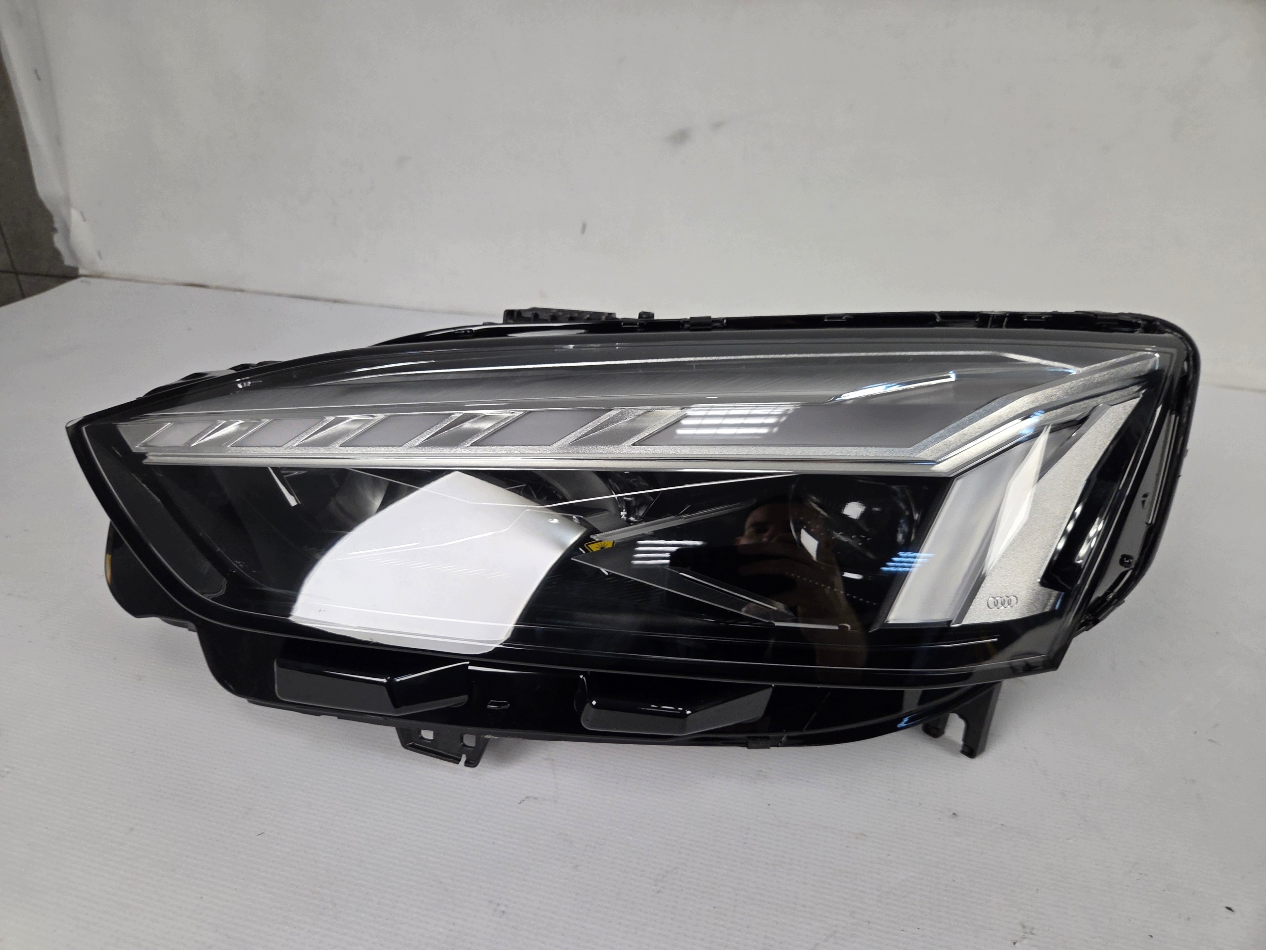 světlomet přední levá Laser Audi A5 8w facelift 2020-2024 Ladna, Skladom v EÚ — foto 1