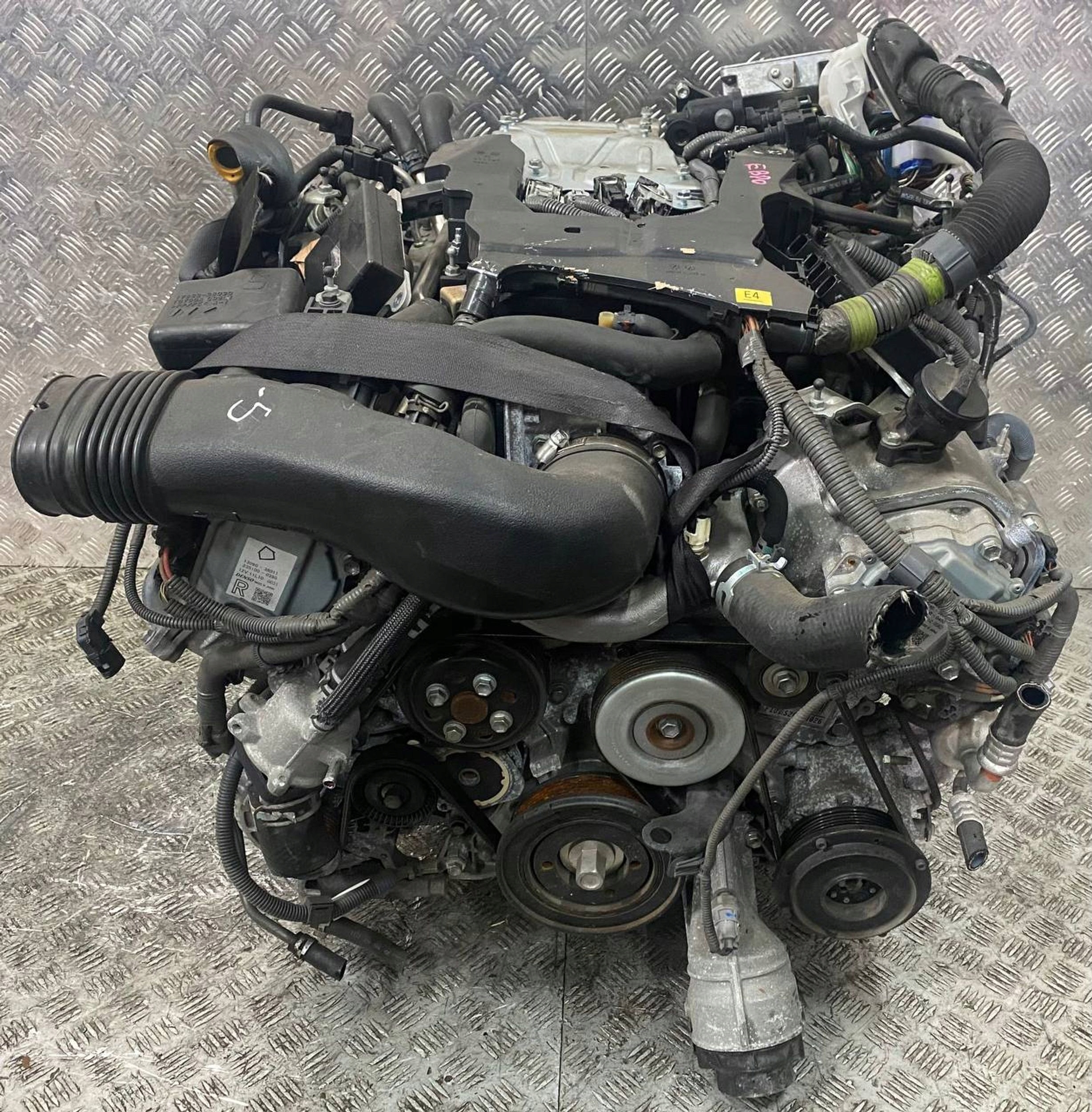 kompletní motor Lexus LS 460 - 600H 4.6 1UR, Skladom v EÚ — foto 1