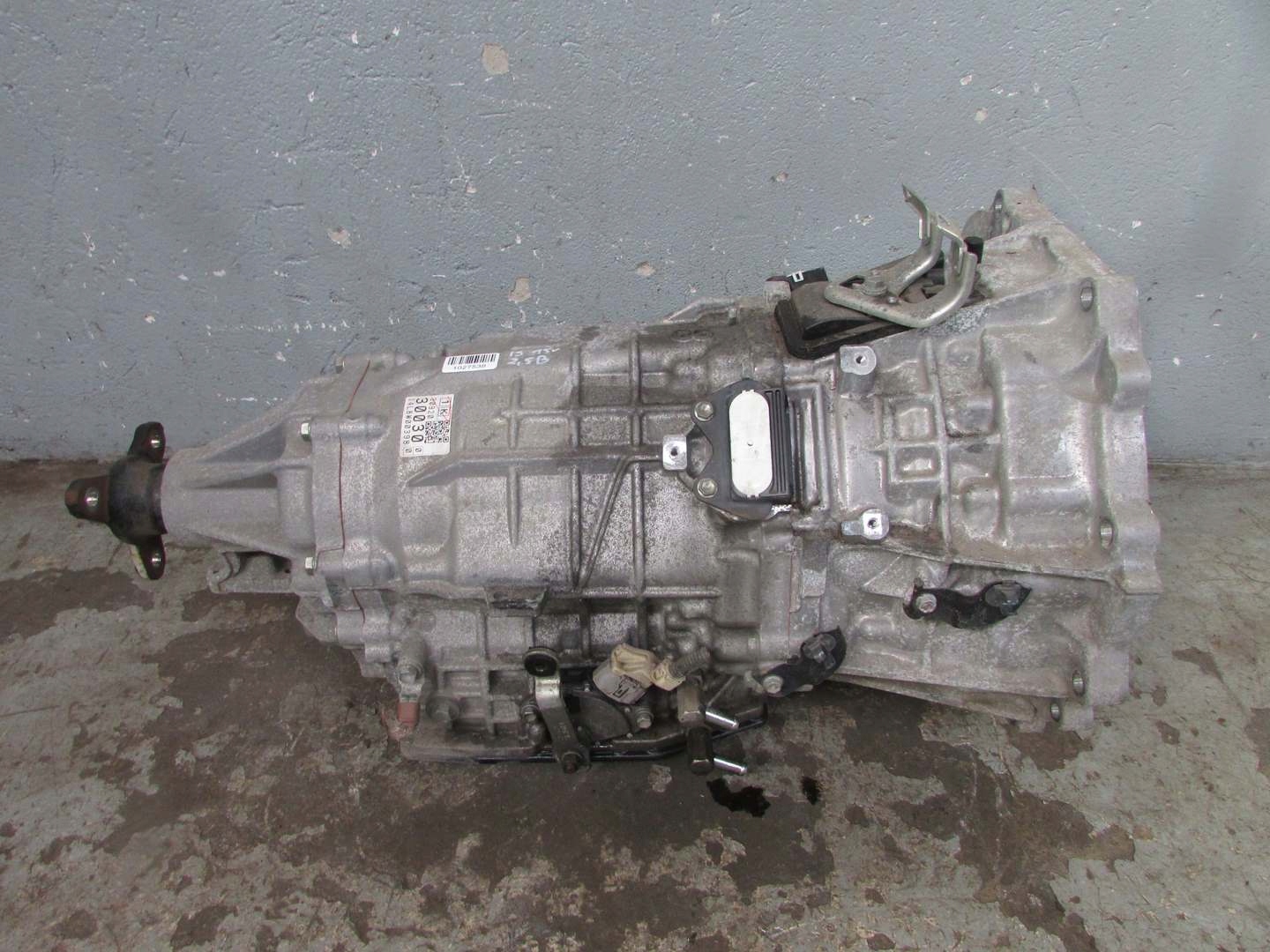 Is Iii 2.5 300h 15r převodovka Automat 14l8w00398, Skladom v EÚ — foto 1