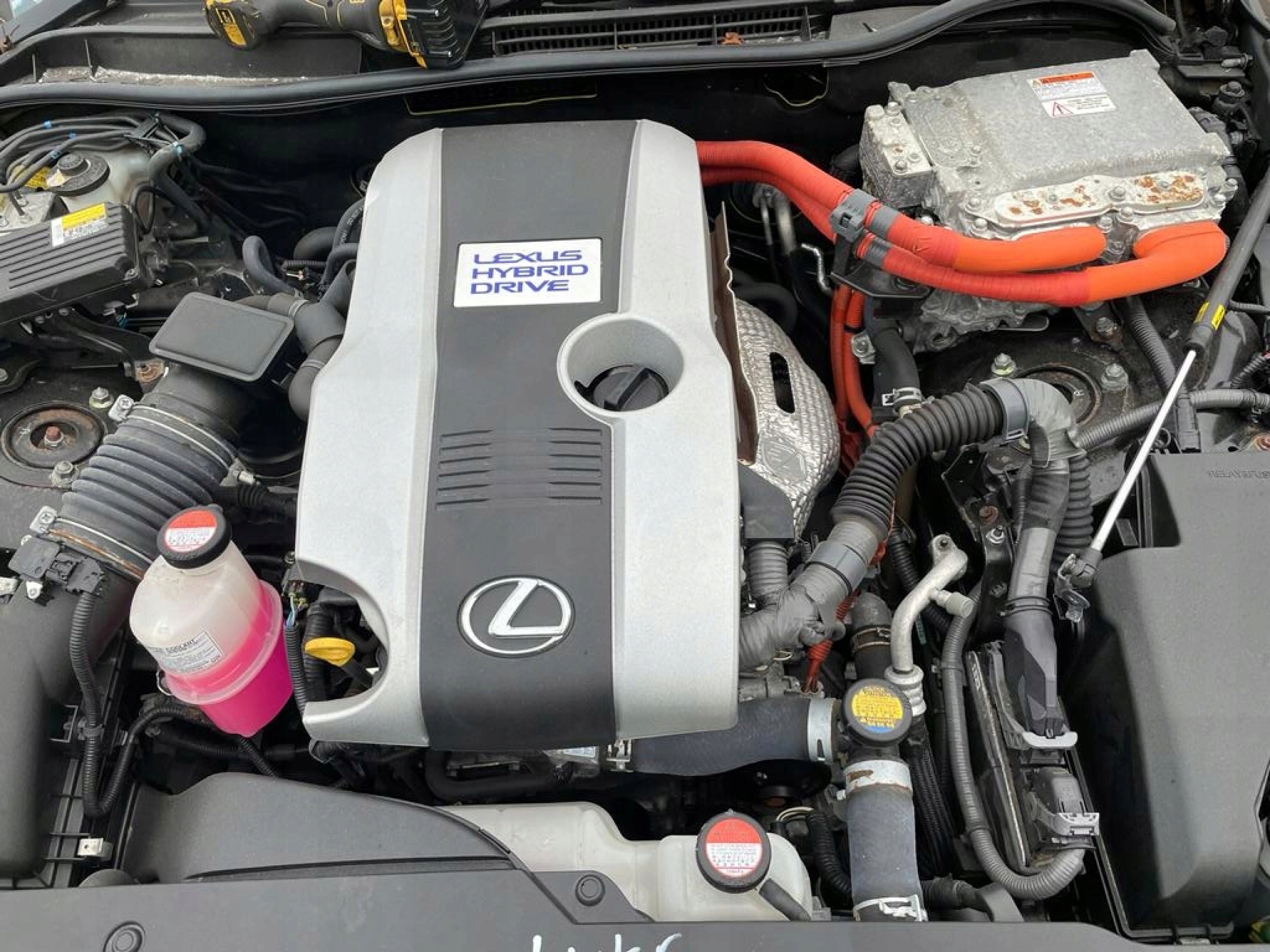 Lexus Is300h 2.5 převodovka, Skladom v EÚ — foto 1