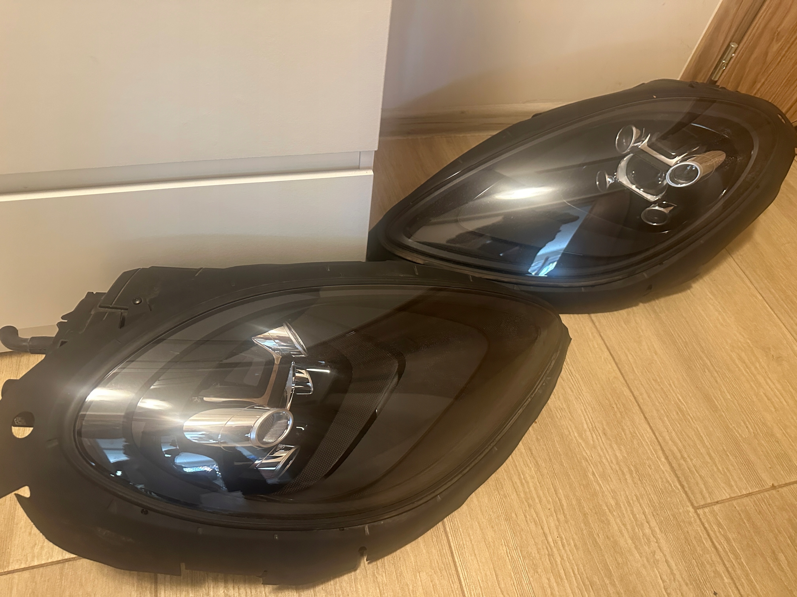 Porsche Macan 95b facelift světlomet komplet levý i pravý FULL LED Uszczelki, Skladom v EÚ — foto 1