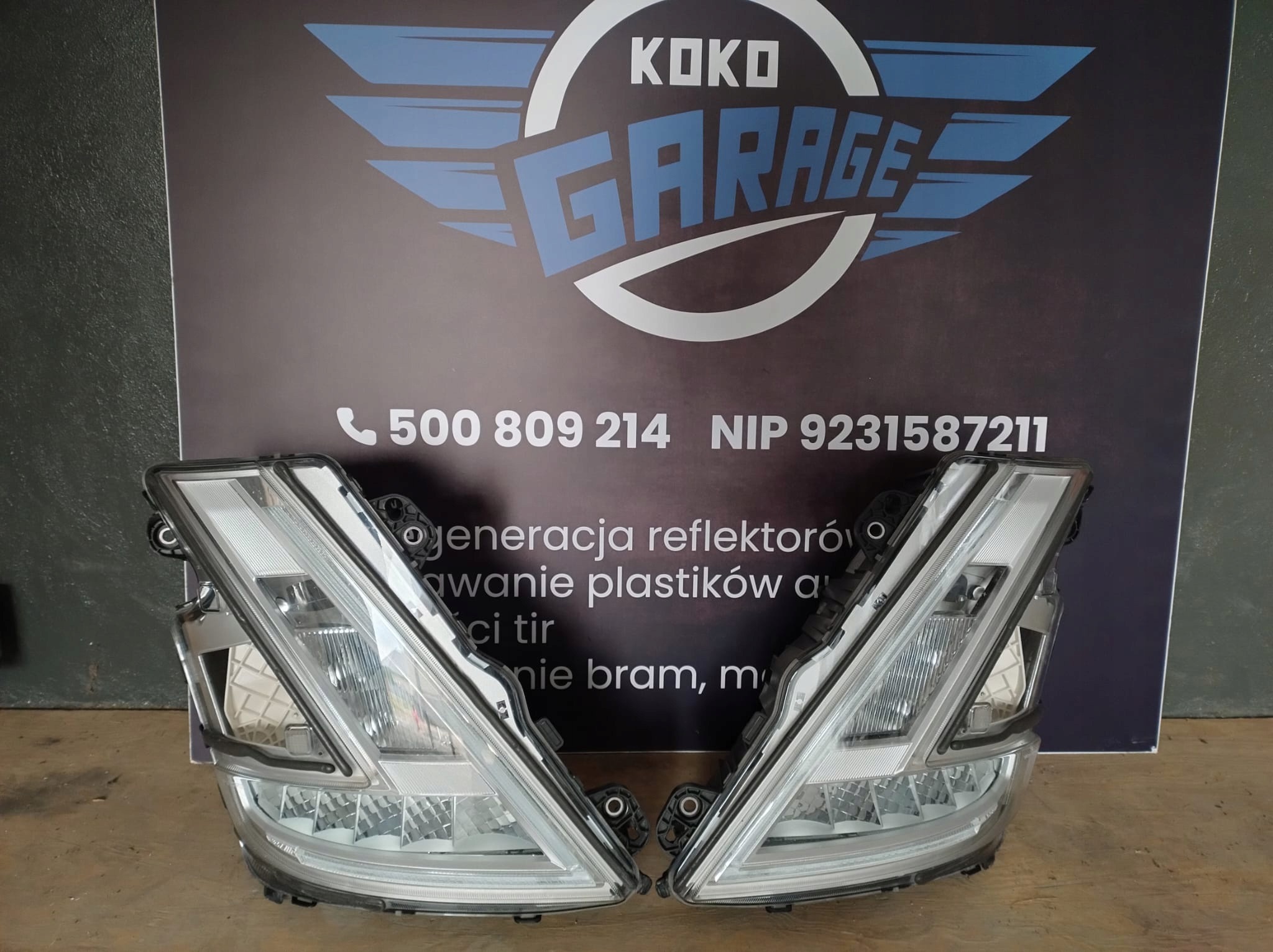 světlomet LED Czarny komplet levý i pravý Volvo Fh5, Skladom v EÚ — foto 1