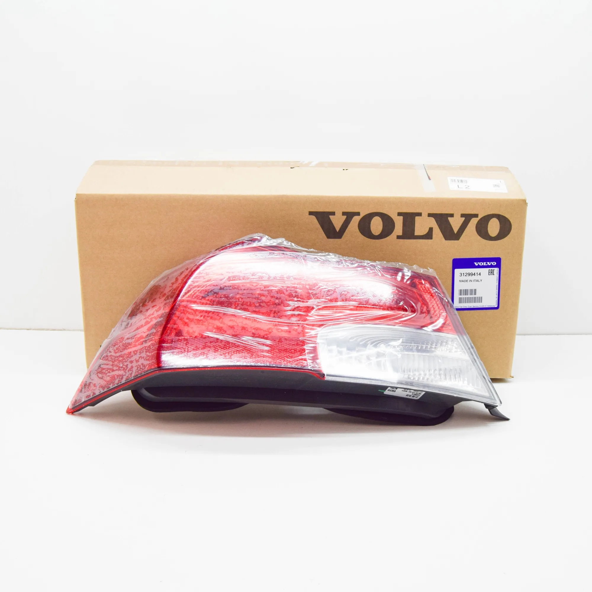 levý zadní světlomet VOLVO C70 II MK2 31299414, Skladom v EÚ — foto 1