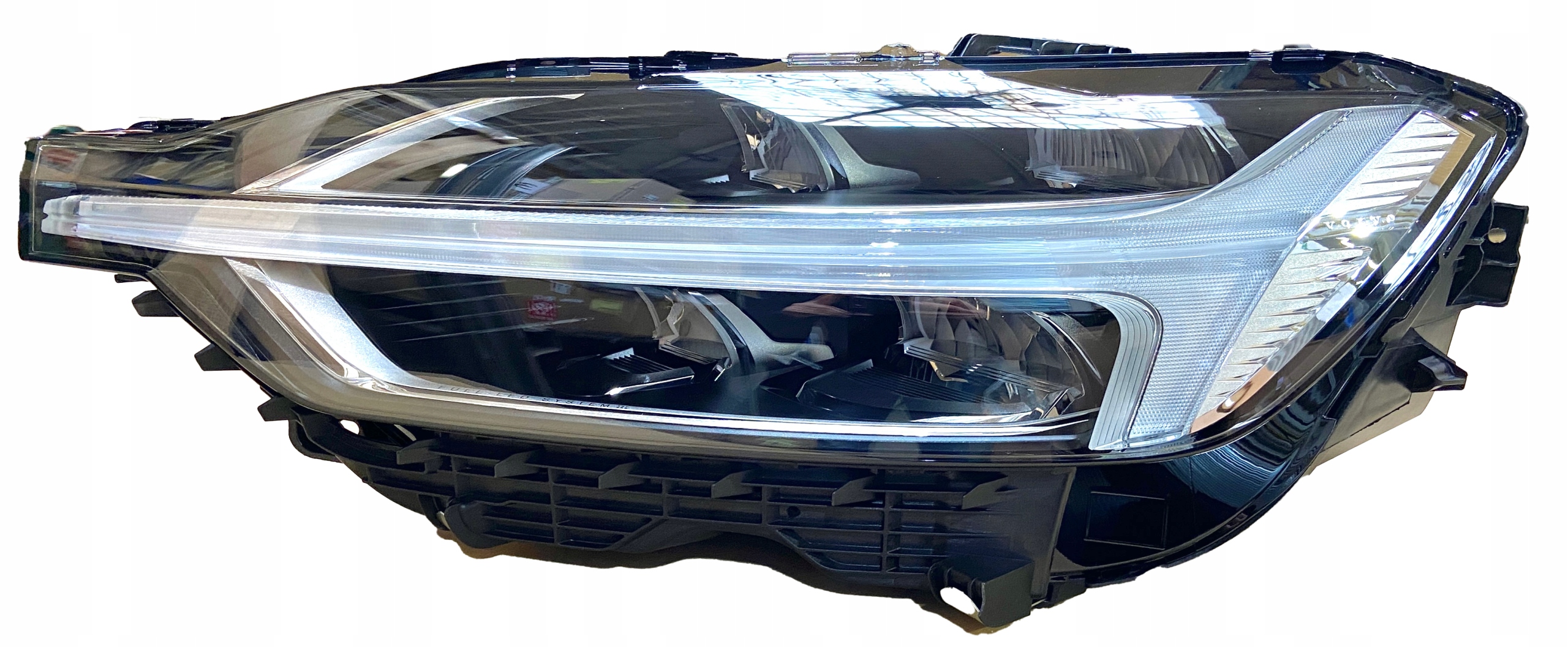Volvo Xc60 Ii levá světlomet FULL LED, Skladom v EÚ — foto 1
