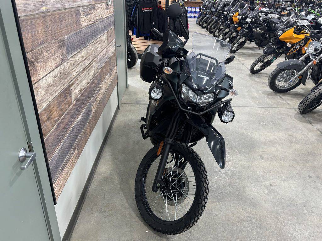 2026 Kawasaki, dovoz USA — foto 10 z 10