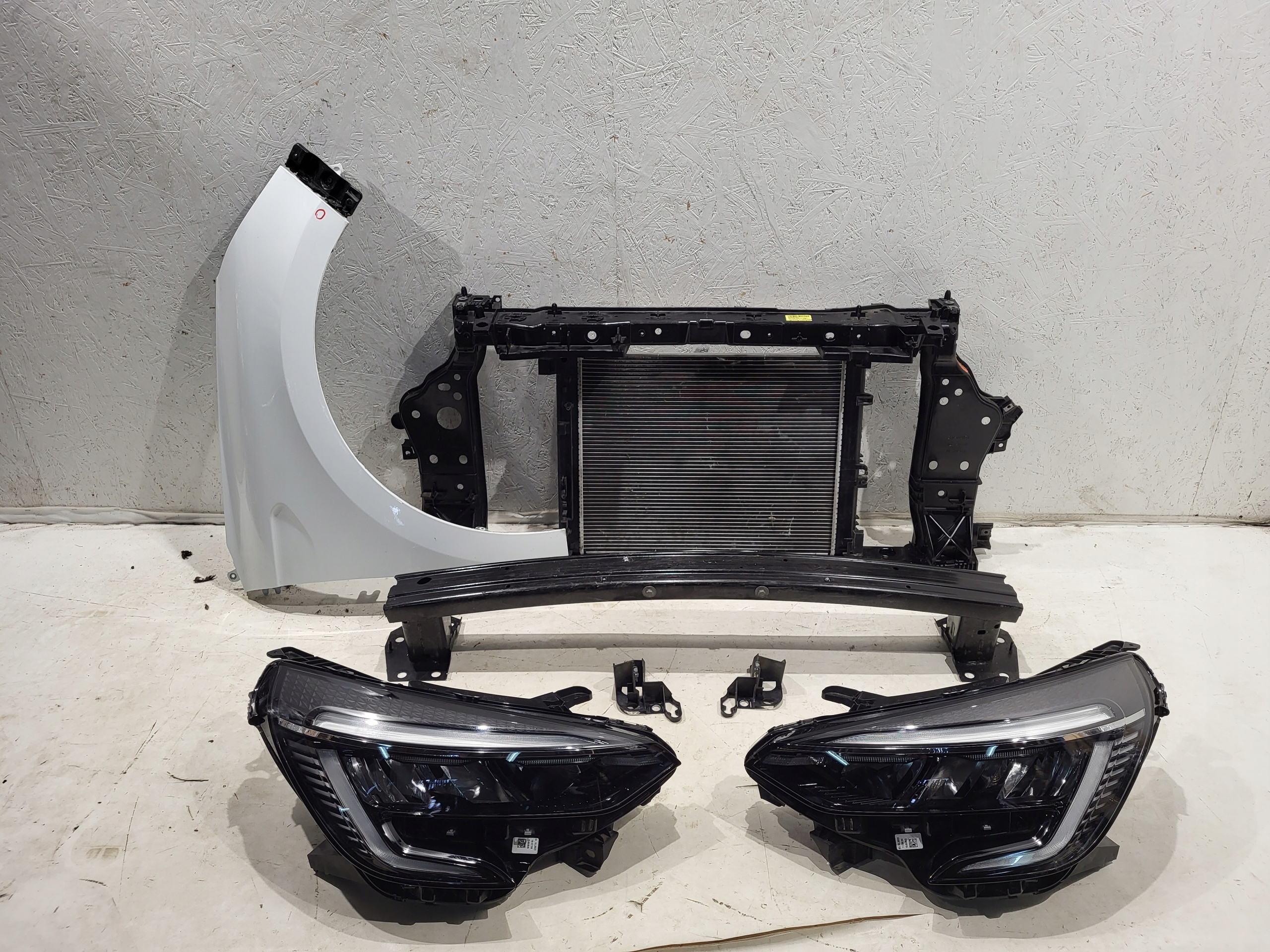 Renault Clio V 5 Full LED Pure Vision světlomet komplet levý i pravý přední, Skladom v EÚ — foto 1