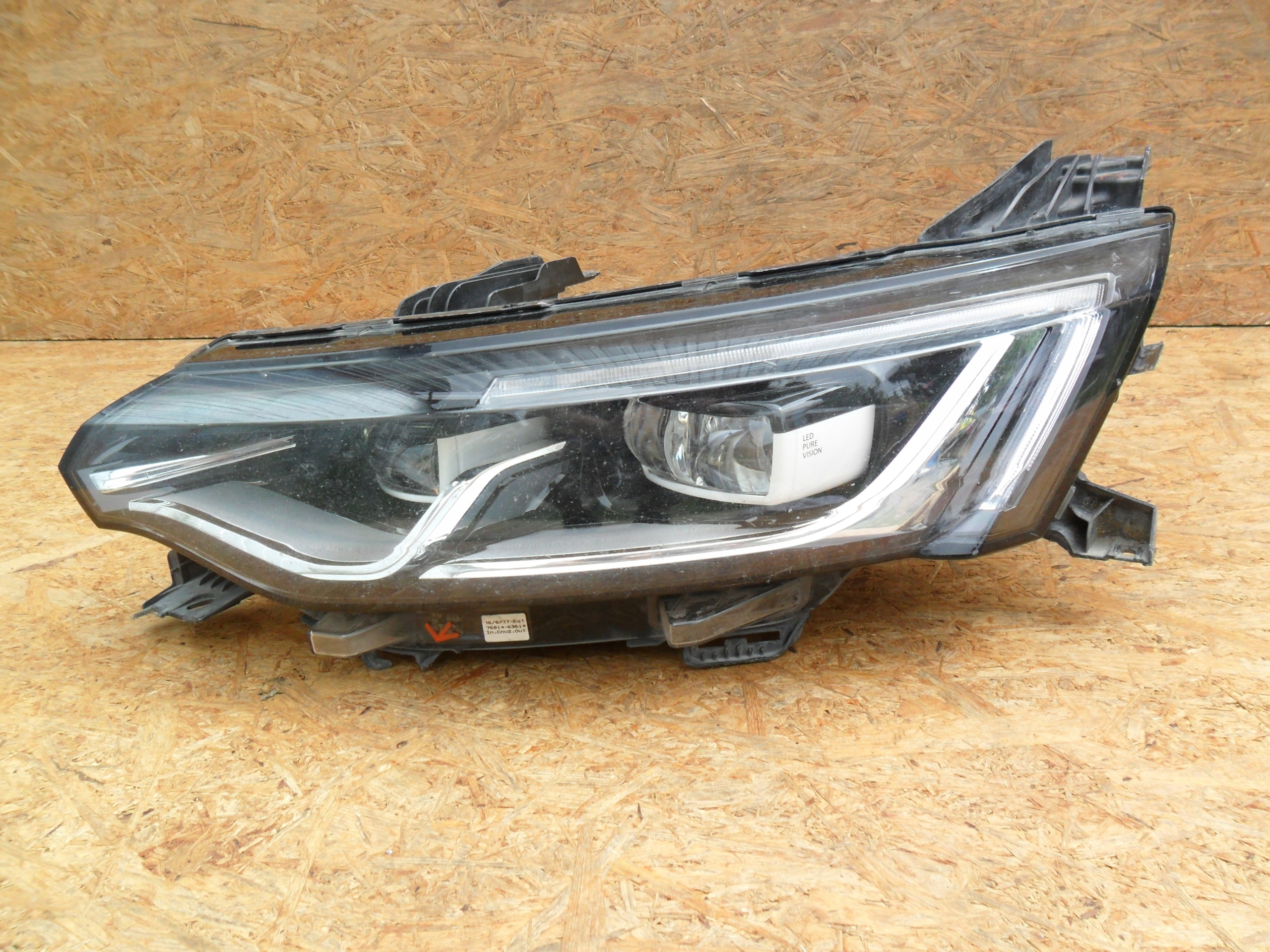 světlomet levá přední Renault Talisman 17- FULL LED, Skladom v EÚ — foto 1
