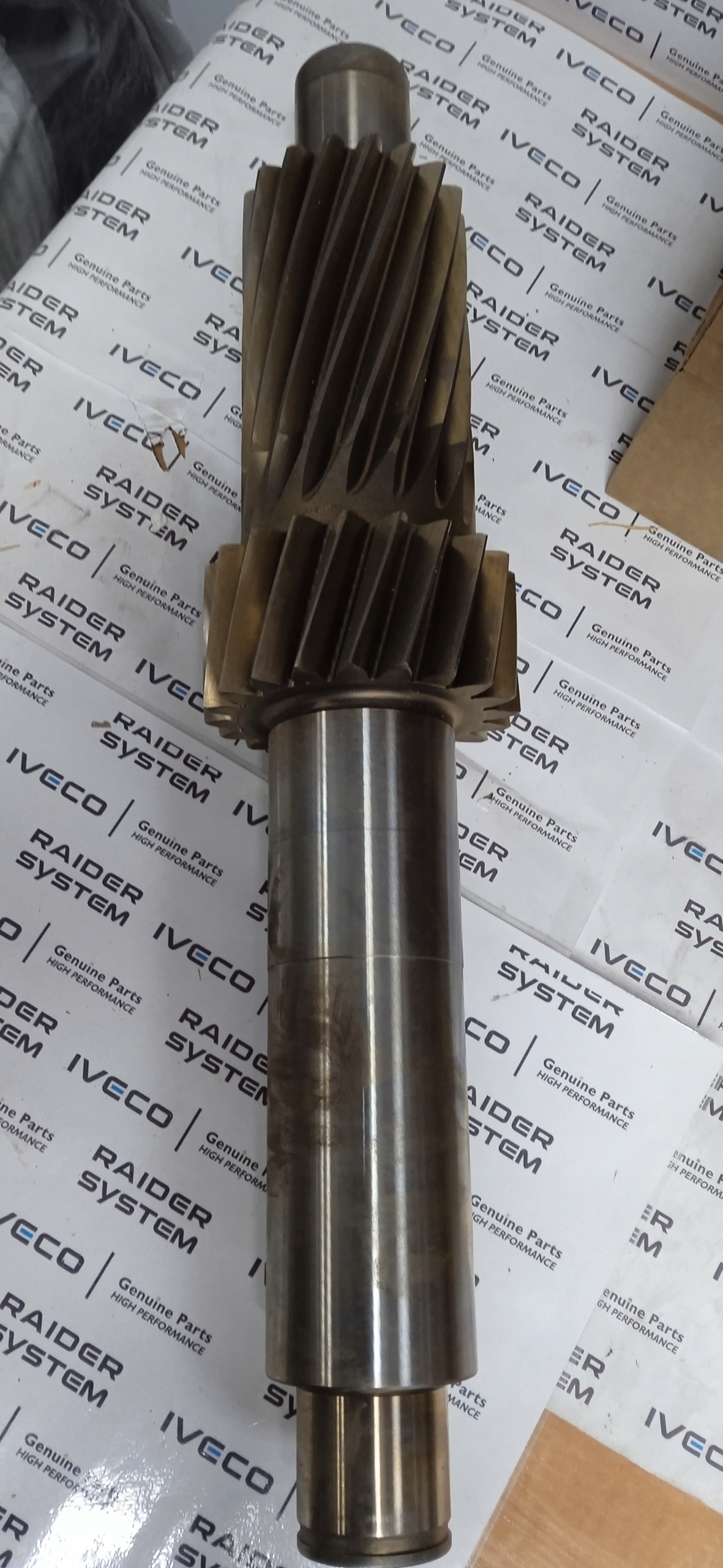 Walek Posredni Skrz.bieg.zf 16s221 Iveco 93194079 / Zf 1316303033, Skladom v EÚ — foto 1