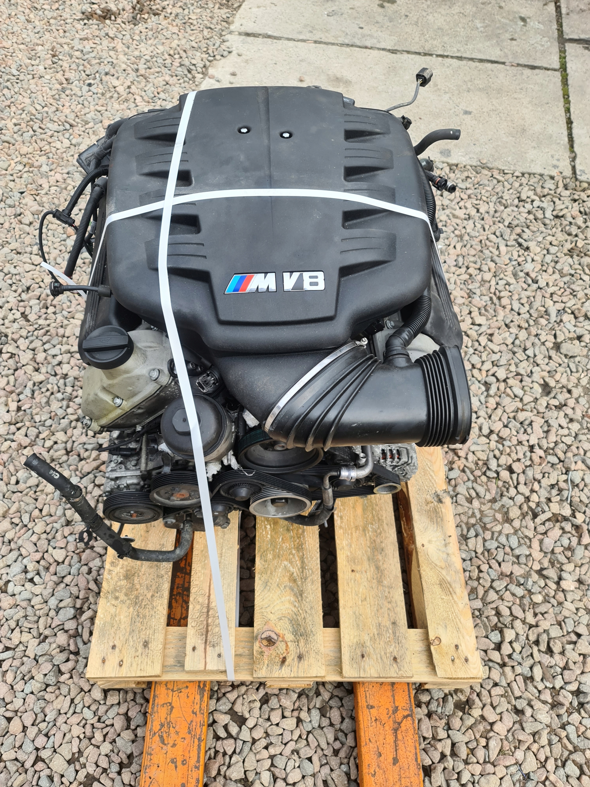 BMW E90 E92 E93 M3 4.0 V8 420km kompletní motor S65b40, Skladom v EÚ — foto 1 | AMECAR BMW E90 E92 E93 M3 4.0 V8 420km kompletní motor S65b40, Skladom v EÚ — foto 1