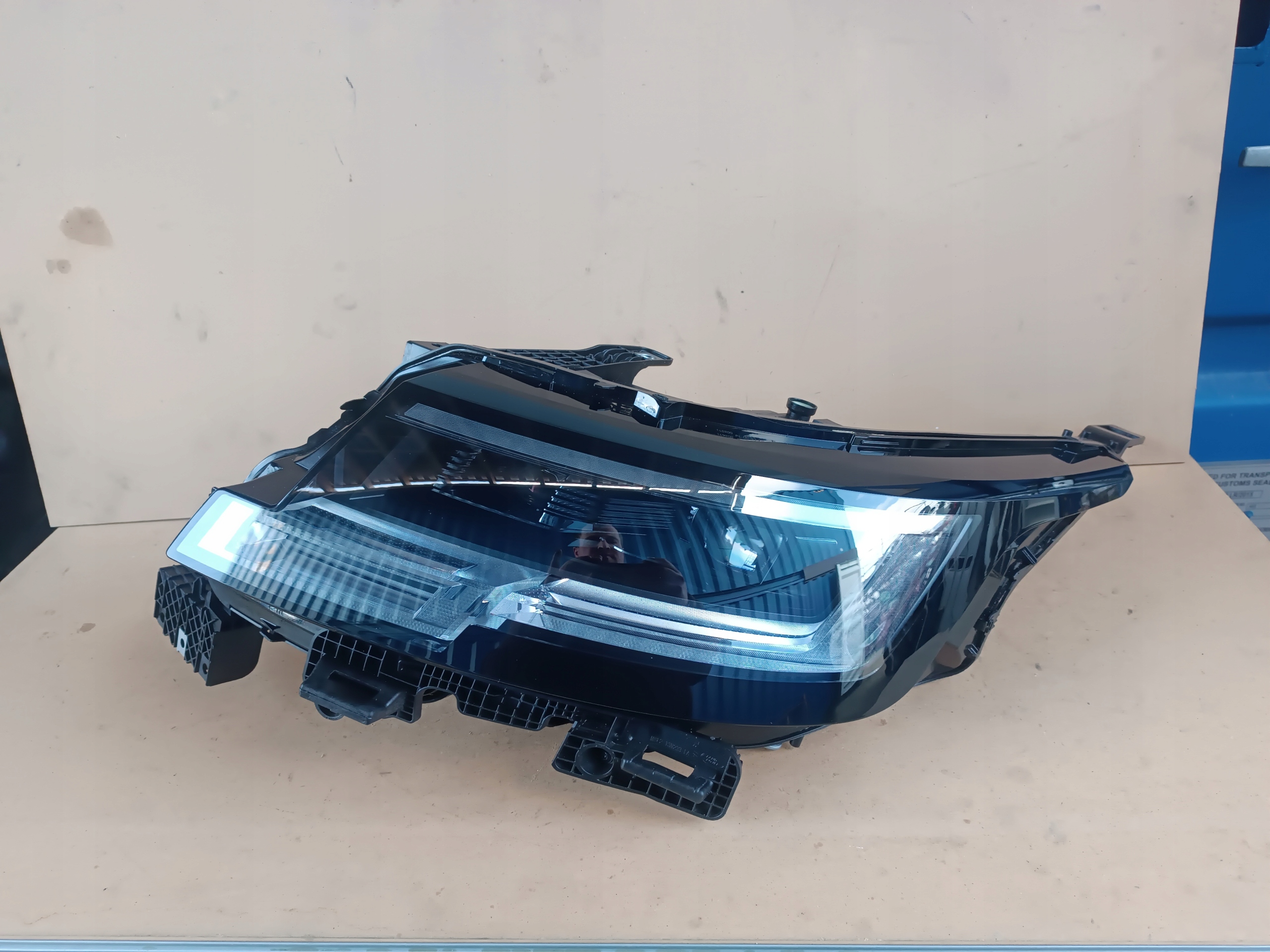 Range Rover V L460 Full Led světlomet levá, Skladom v EÚ — foto 1