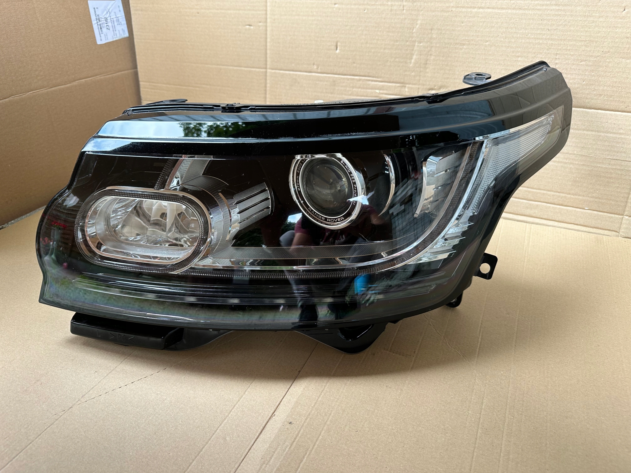 Range rover vogue světlomet levá xenon CK52-13W030-EC, Skladom v EÚ — foto 1