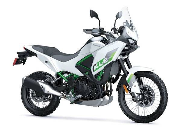 2026 Kawasaki, dovoz USA — foto 1