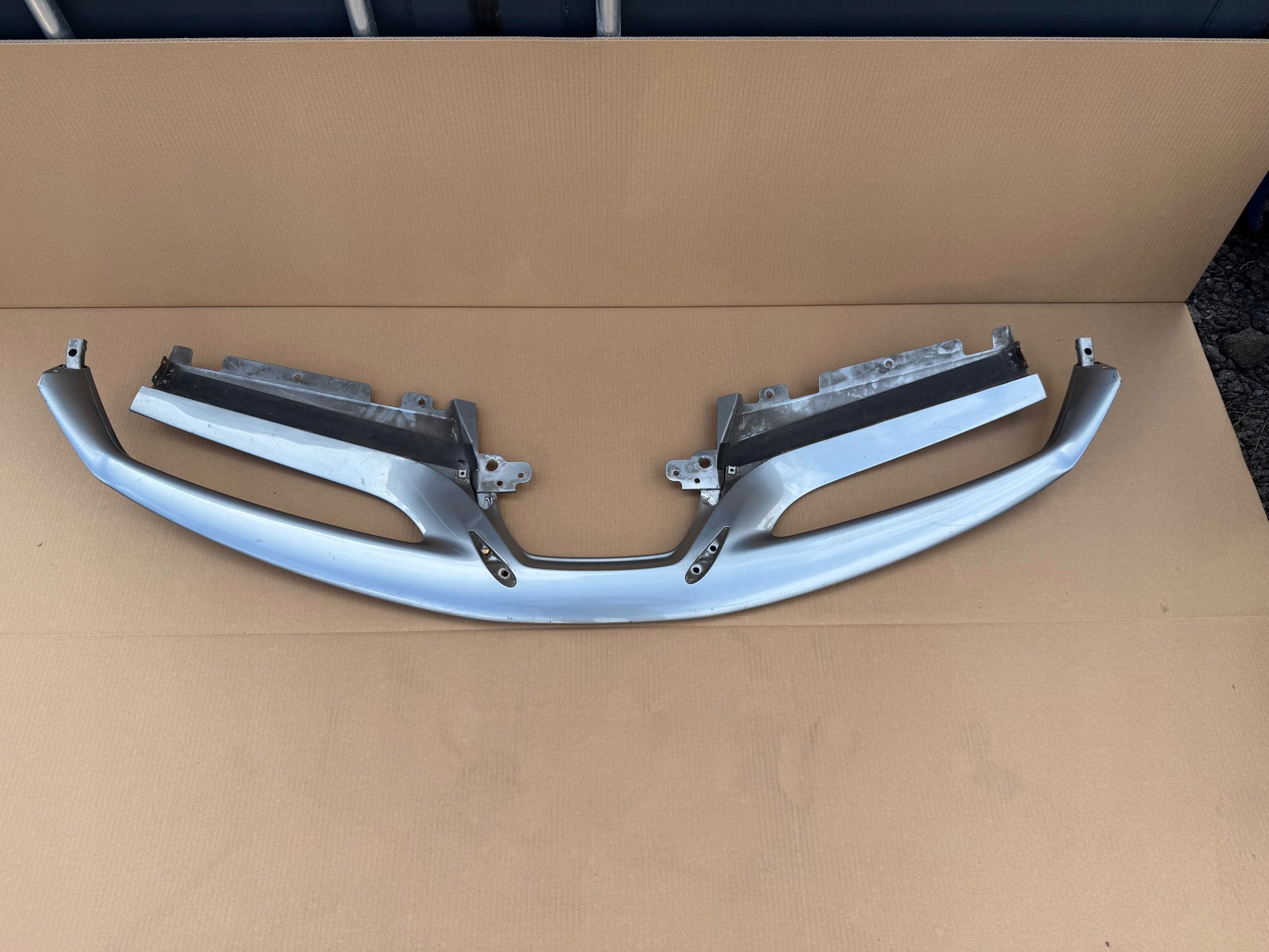 nárazník Slojler Ferrari 488 Gtb originál Ladny Stan, Skladom v EÚ — foto 1