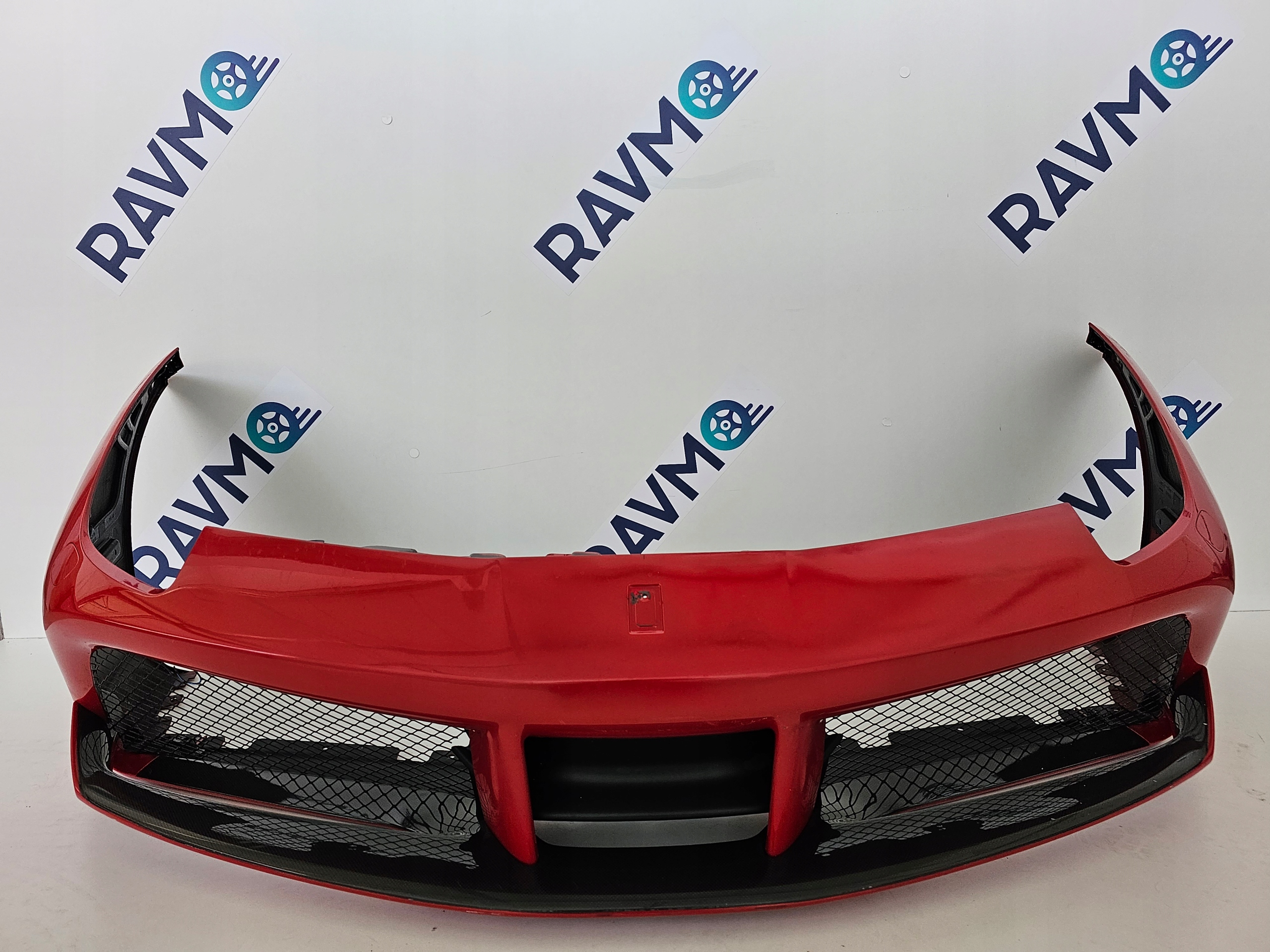 nárazník přední Ferrari 488 GTB CARBON, Skladom v EÚ — foto 1