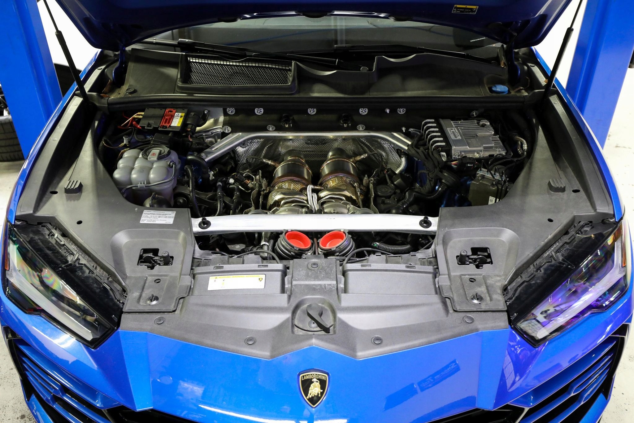 Downpipe 2x76mm z katalizatorami LAMBORGHINI URUS, Skladom v EÚ — foto 1