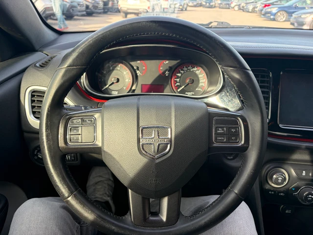 2015 Dodge Dart SXT / Bluetooth / Régulateur de vitesse, červená, 116 841 km, dovoz Kanada — foto 10 z 14