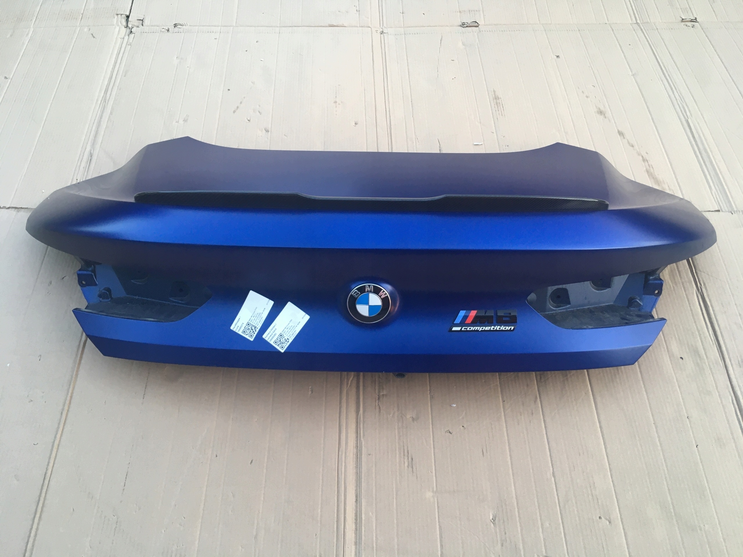 BMW 8 G15 klapa P5T světlomet motor nárazník blatník pas dveře kapota BMW M8 F92, Skladom v EÚ — foto 1