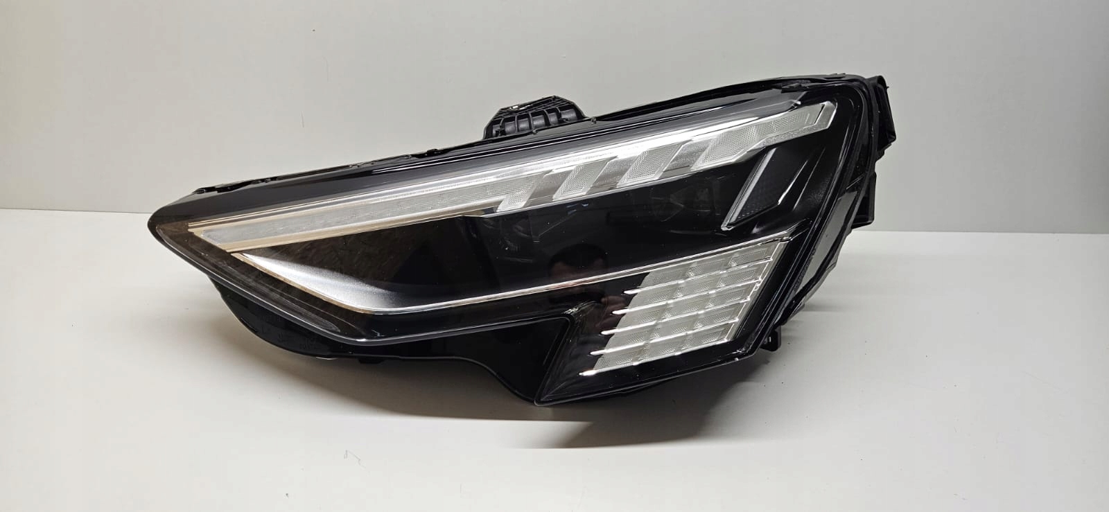 Audi A3 8y0941035 FULL LED Matrix přední světlomet přední levá, Skladom v EÚ — foto 1