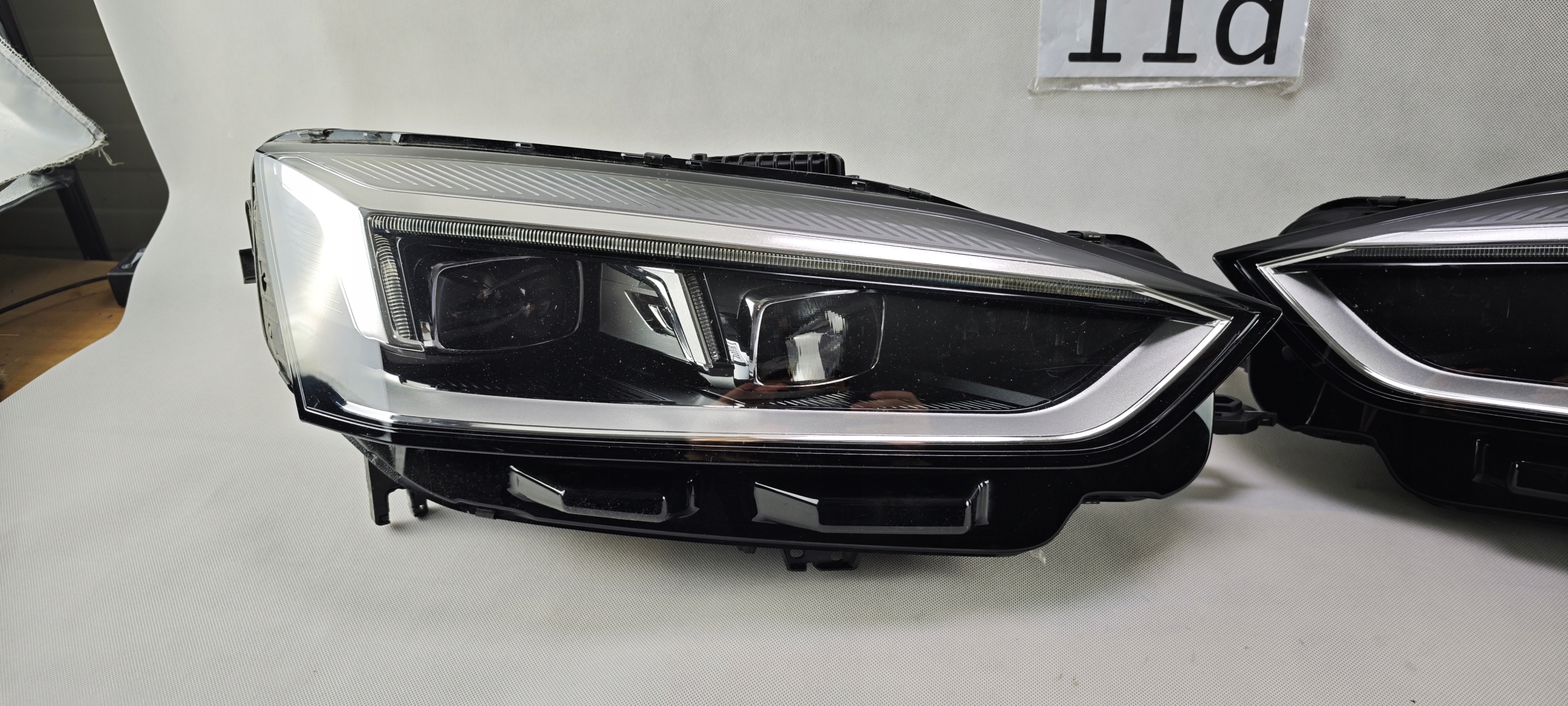 Audi A5 8w6 FULL LED Matrix komplet levý i pravý světlomet komplet levý i pravý, Skladom v EÚ — foto 3 z 14