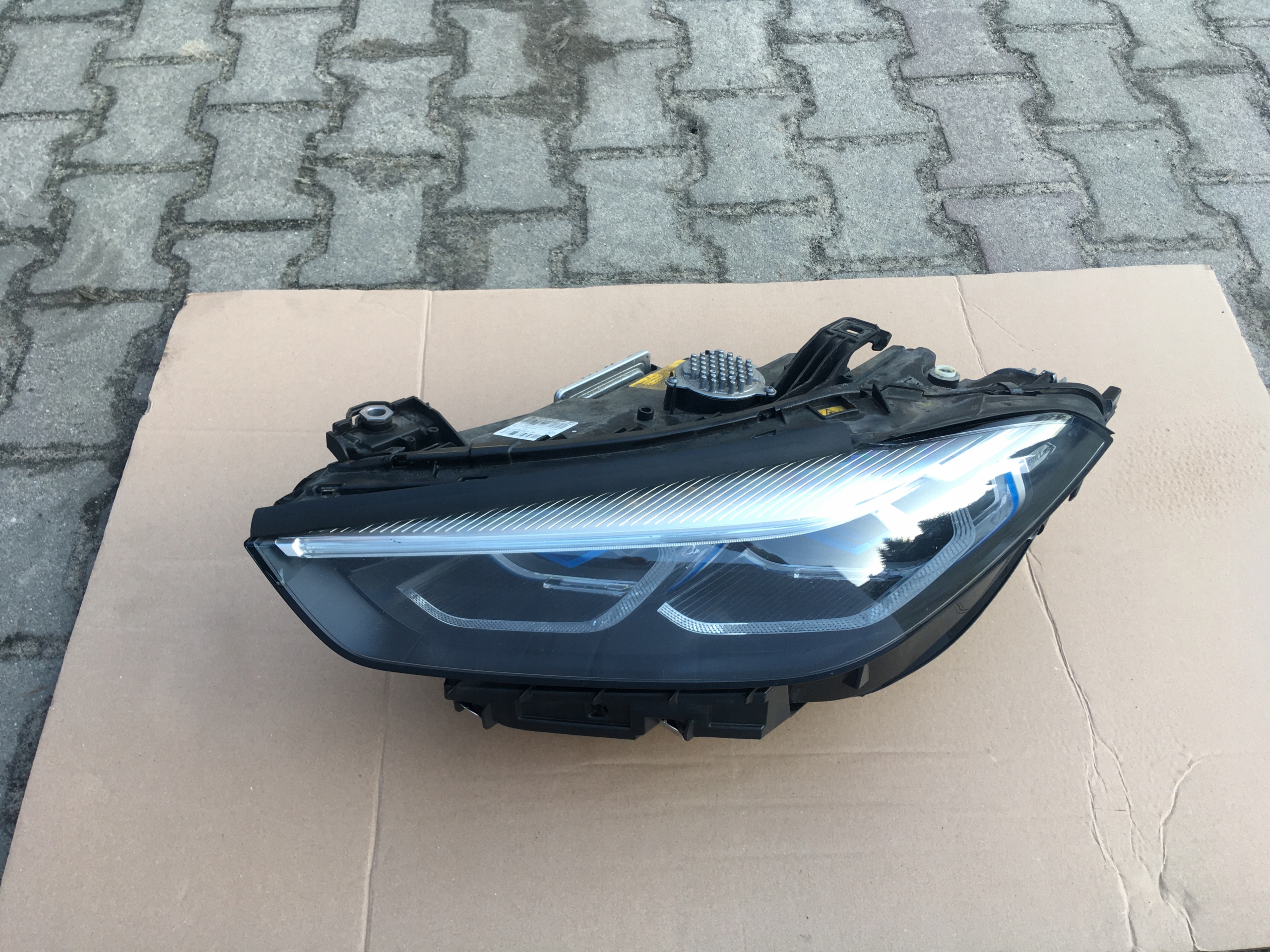 BMW 8 G14 G15 G16 světlomet LASER nárazník blatník kapota USA SAE M8 F91 F92 F93, Skladom v EÚ — foto 1