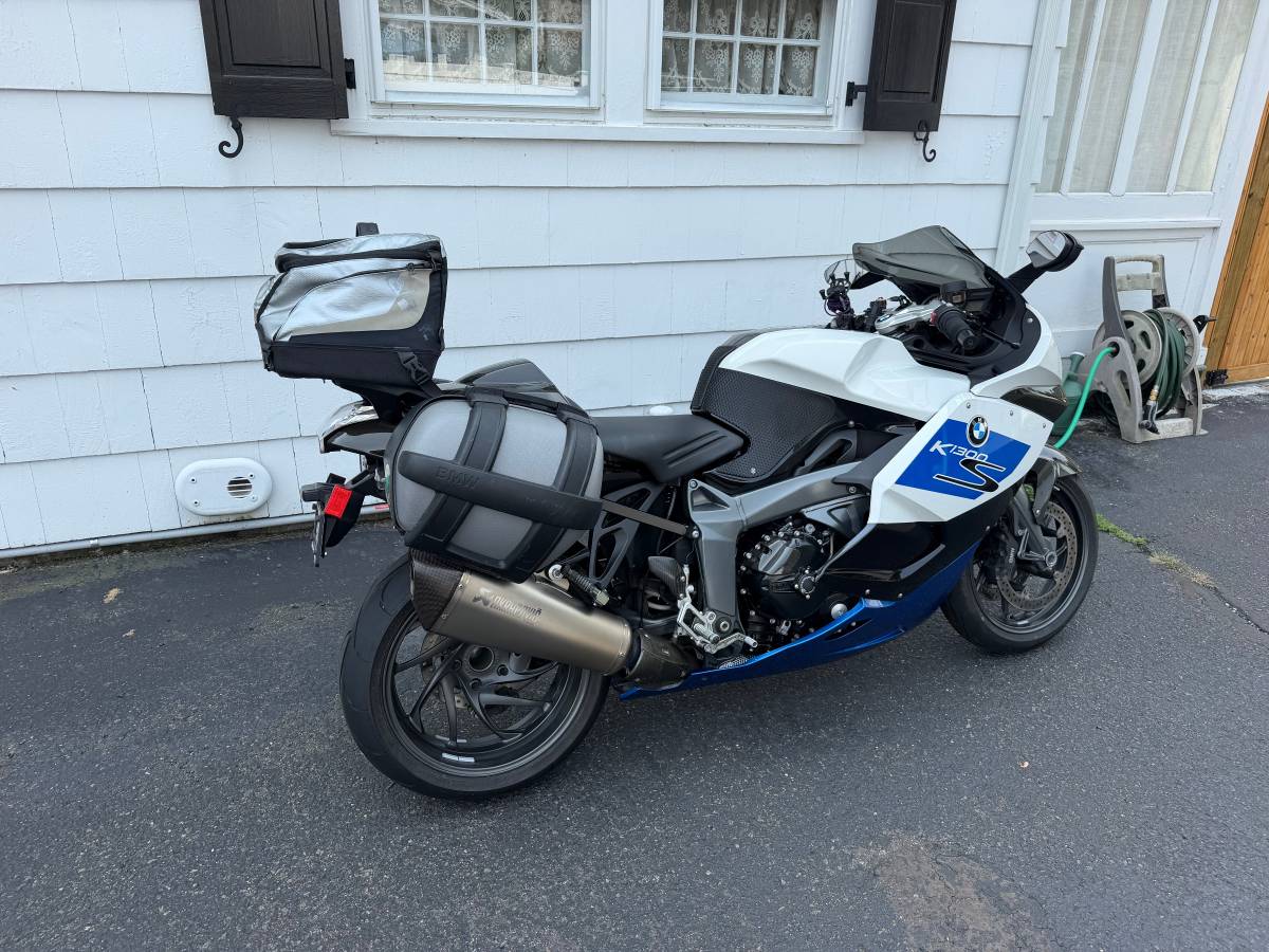 2012 BMW, dovoz USA — foto 2 z 12