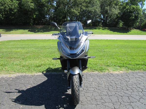 2026 Honda, dovoz USA — foto 5 z 11