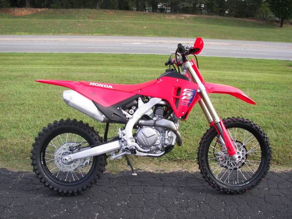 2025 Honda, dovoz USA — foto 1