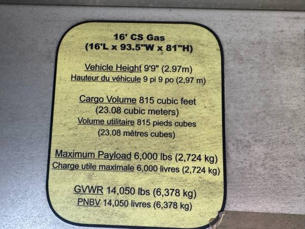 2012 Ford, dovoz Kanada — foto 9 z 11