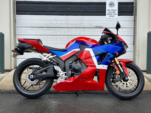 2024 Honda, dovoz USA — foto 1