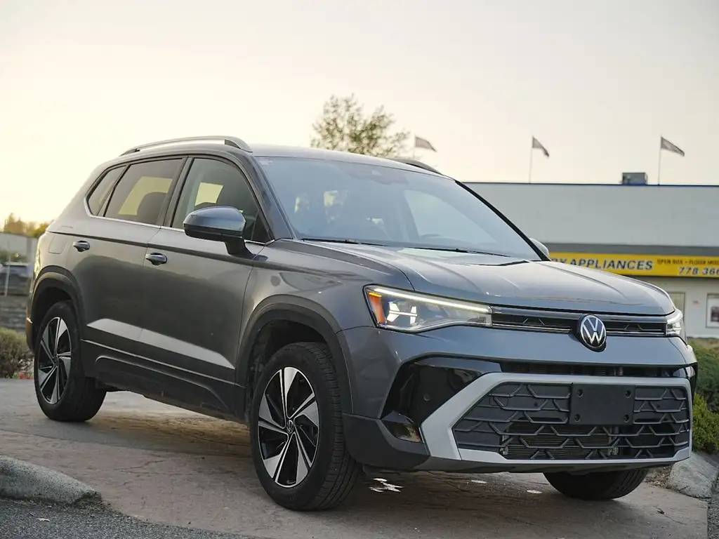 2025 Volkswagen, dovoz Kanada — foto 1