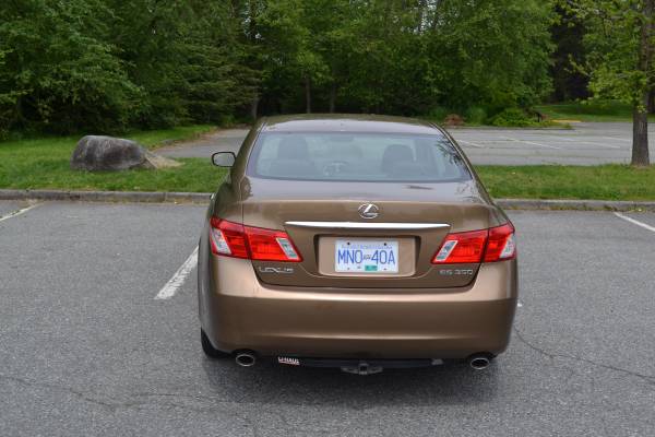 Lexus, dovoz Kanada — foto 4 z 12