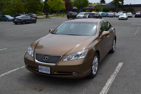 Lexus, dovoz Kanada — foto 8 z 12