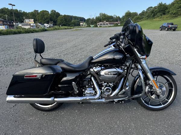 Harley-Davidson, dovoz USA — foto 3 z 12