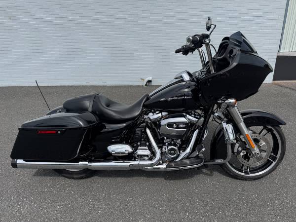 Harley-Davidson, dovoz USA — foto 5 z 12