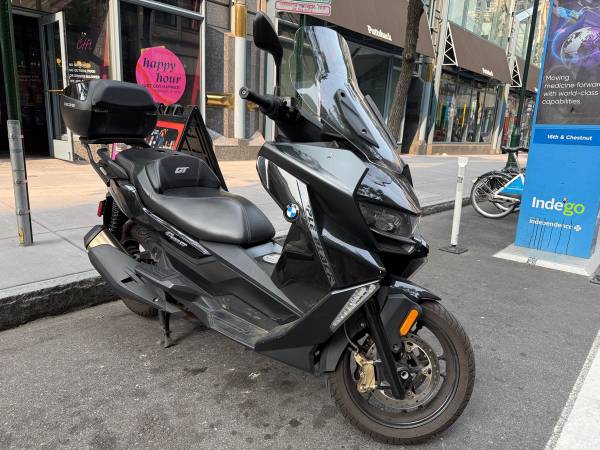 2022 BMW, dovoz USA — foto 3 z 4