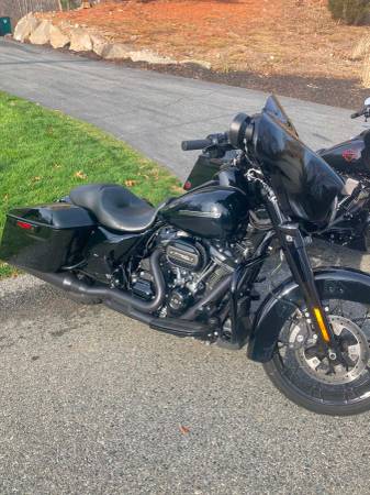 2020 Harley-Davidson, dovoz USA — foto 1
