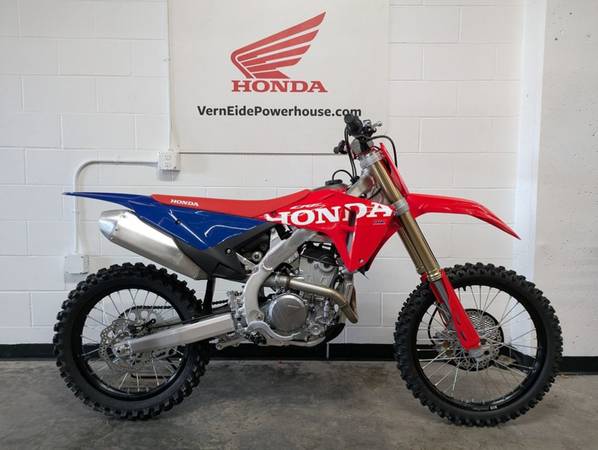 2027 Honda, dovoz USA — foto 1