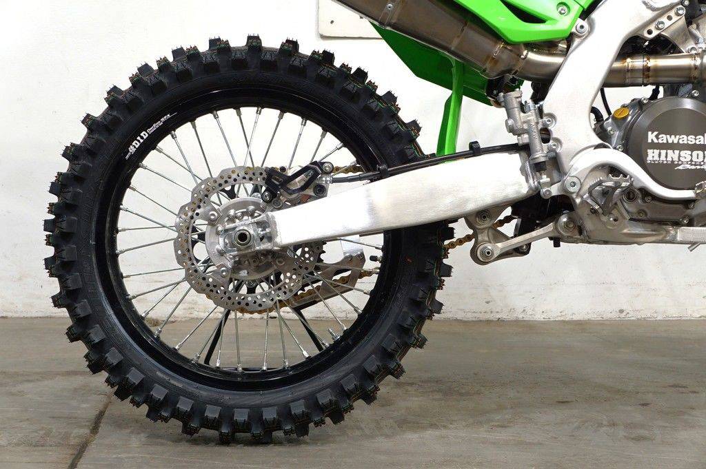 2026 Kawasaki, dovoz USA — foto 10 z 12