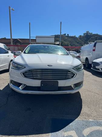 2018 Ford, dovoz USA — foto 1