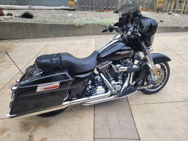 2011 Harley-Davidson, dovoz USA — foto 1 z 5 2011 Harley-Davidson, dovoz USA — foto 1 z 5