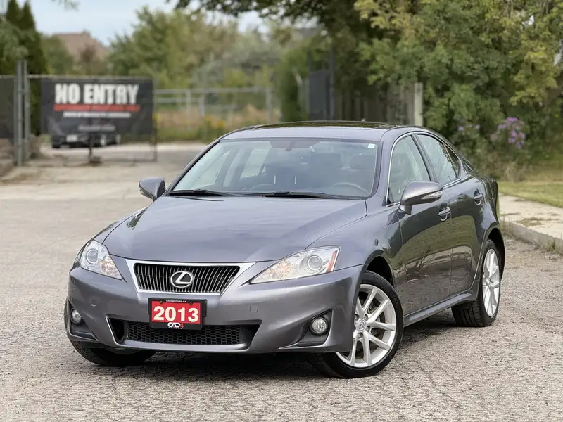 2013 Lexus IS 250, sivá, 132 240 km, dovoz Kanada — foto 1 z 12 2013 Lexus IS 250, sivá, 132 240 km, dovoz Kanada — foto 1 z 12