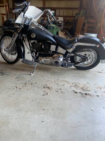 1993 Harley-Davidson, dovoz USA — foto 5 z 10