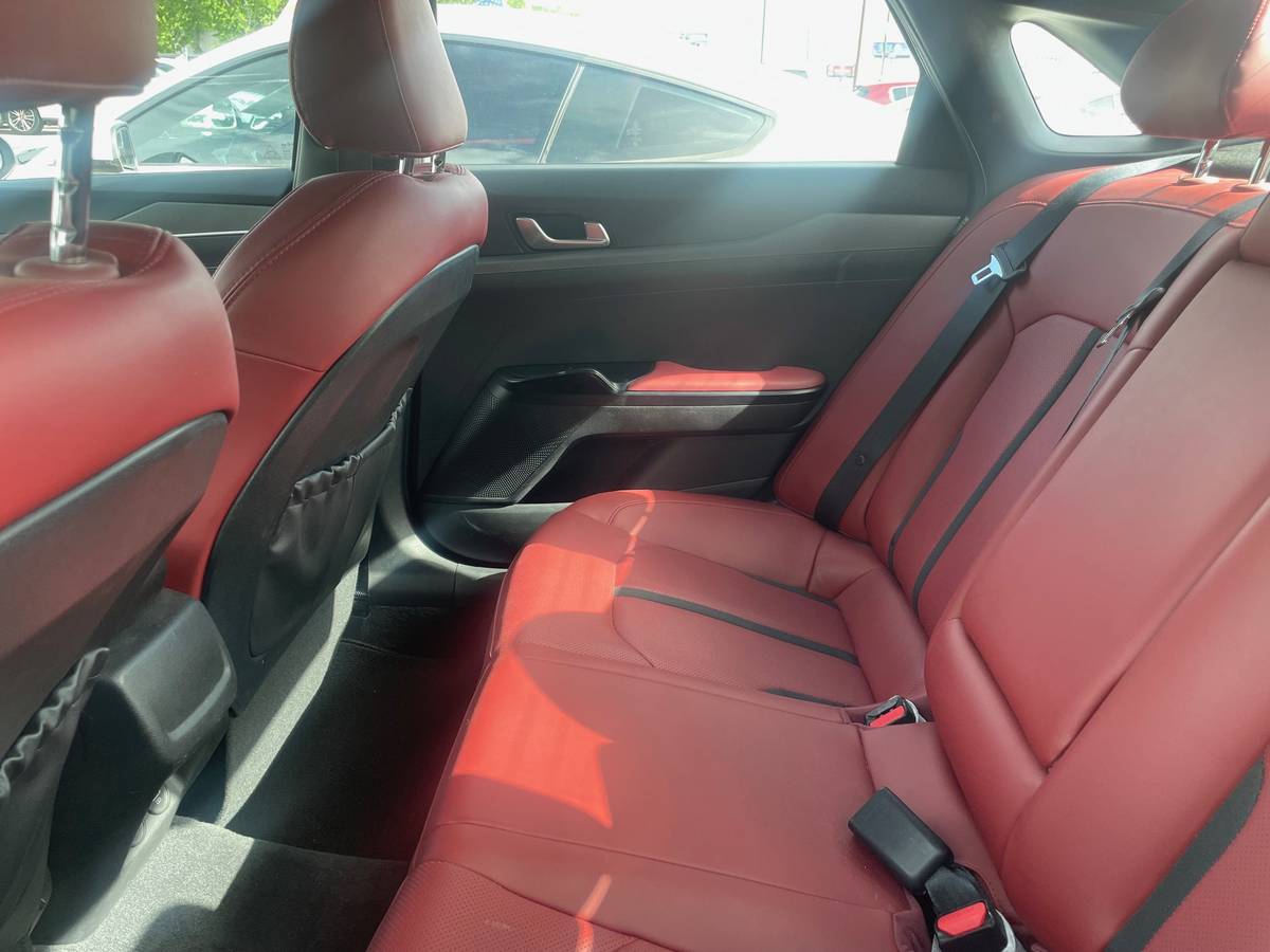 2021 Kia, dovoz USA — foto 12 z 12