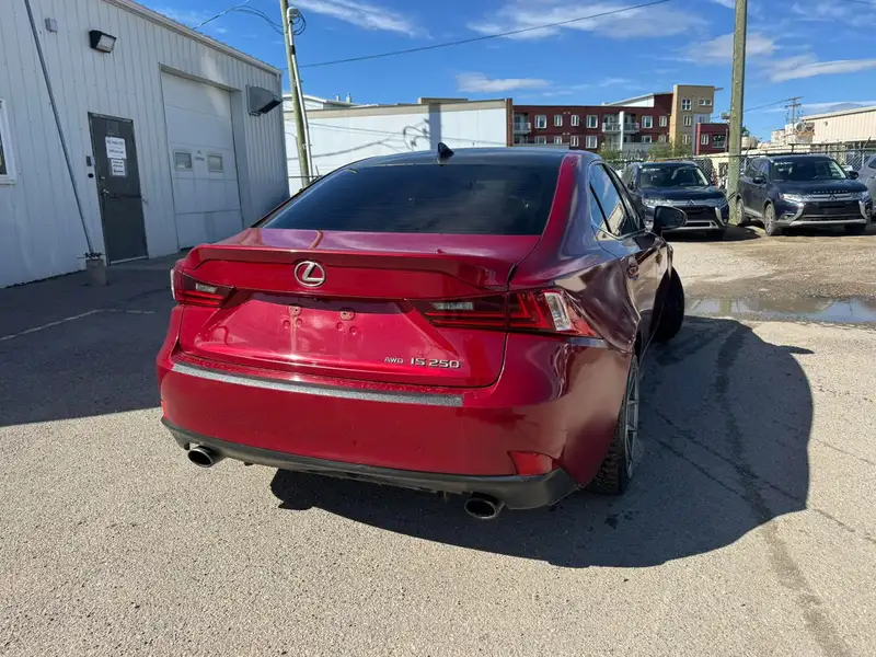 2014 Lexus IS 250, červená, 210 898 km, dovoz Kanada — foto 3 z 12