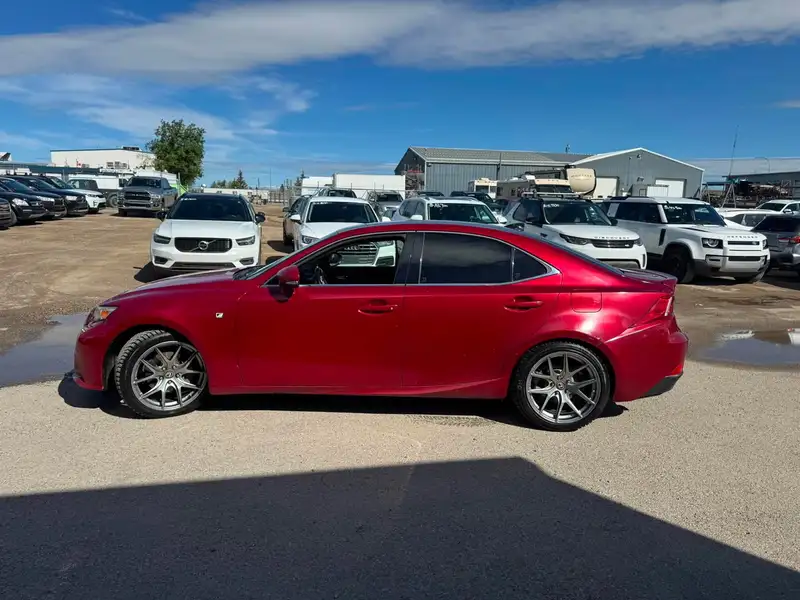 2014 Lexus IS 250, červená, 210 898 km, dovoz Kanada — foto 5 z 12