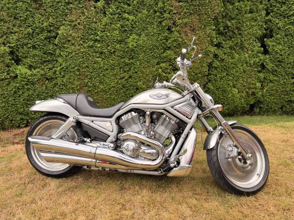 Harley-Davidson, dovoz USA — foto 1 z 12 Harley-Davidson, dovoz USA — foto 1 z 12