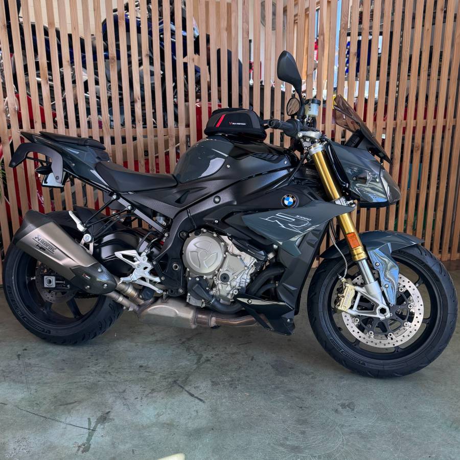 2017 BMW, dovoz USA — foto 3 z 12
